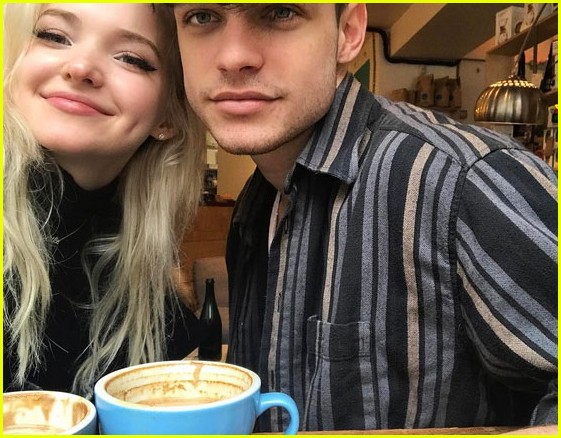 Are Dove Cameron & Thomas Doherty in Love? | Photo 1067354 - Photo ...