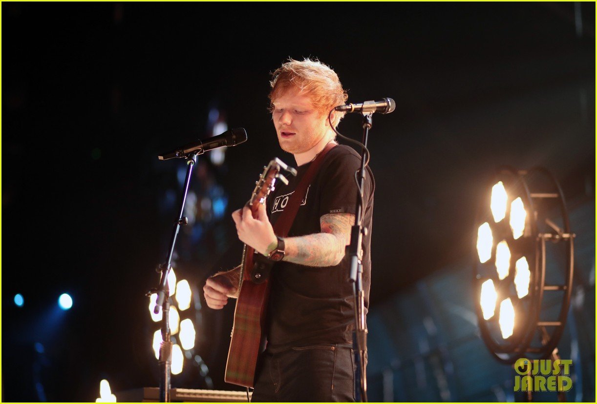 Ed Sheeran's Grammys 2017 Performance Was Amazing Watch Now! Photo