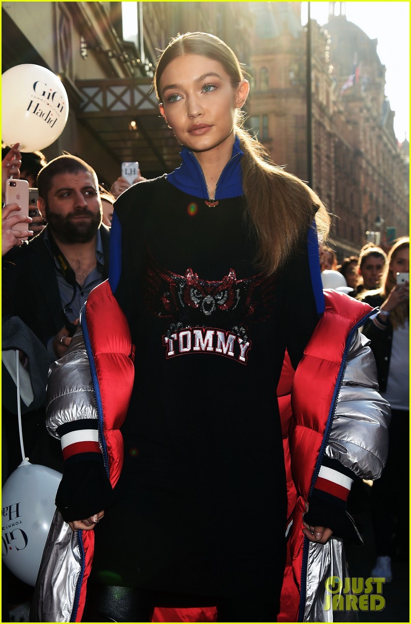 Gigi Hadid Wears Her 'Tommy X Gigi' Collection While in London! Photo(00)