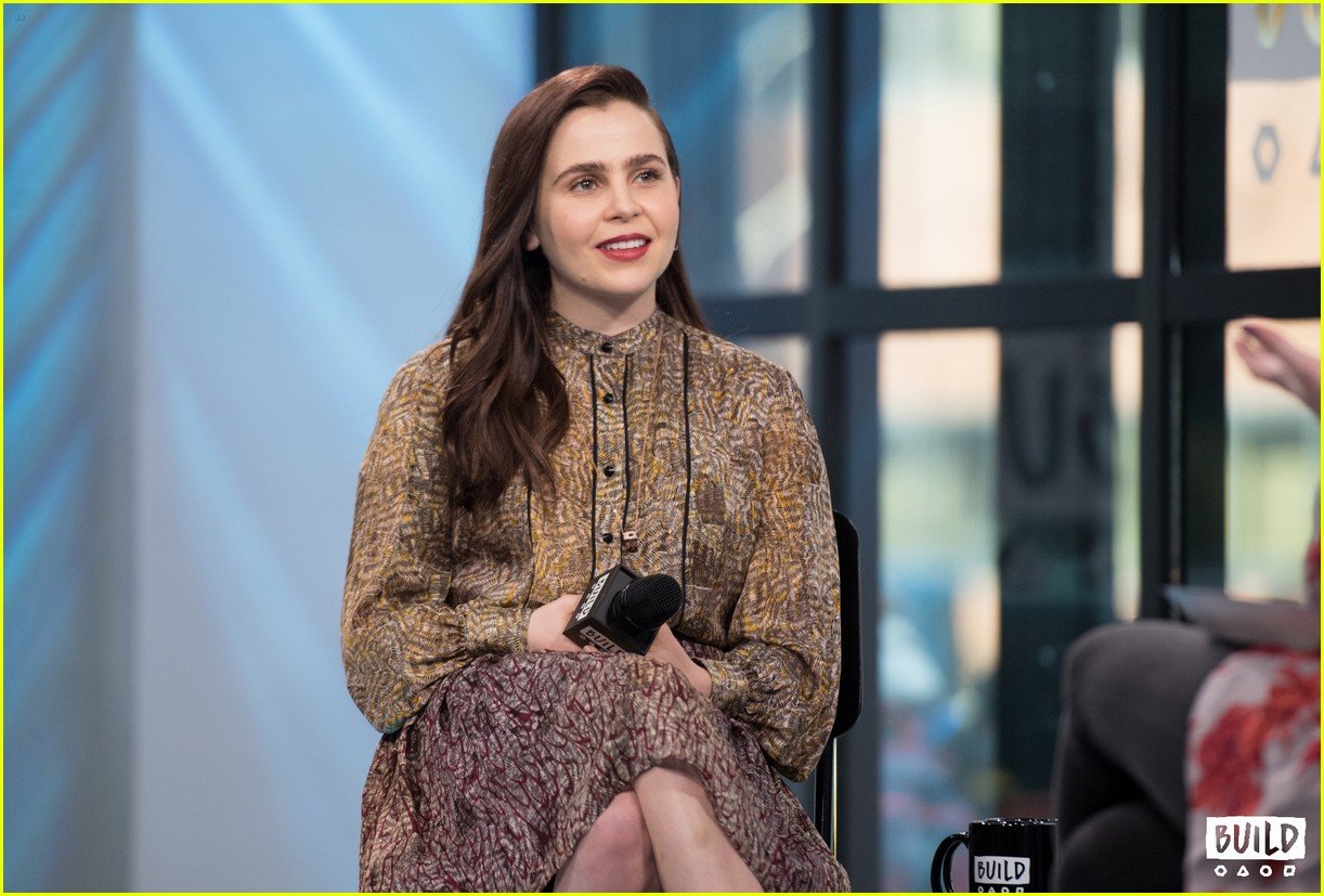 The DUFF's Mae Whitman Opens Up About The Child To Adult Actor ...