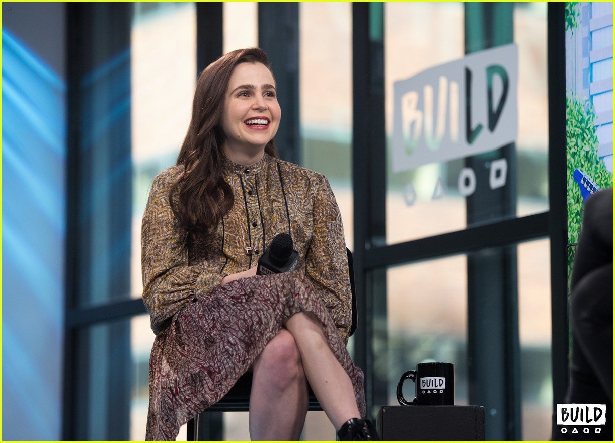 The DUFF's Mae Whitman Opens Up About The Child To Adult Actor ...