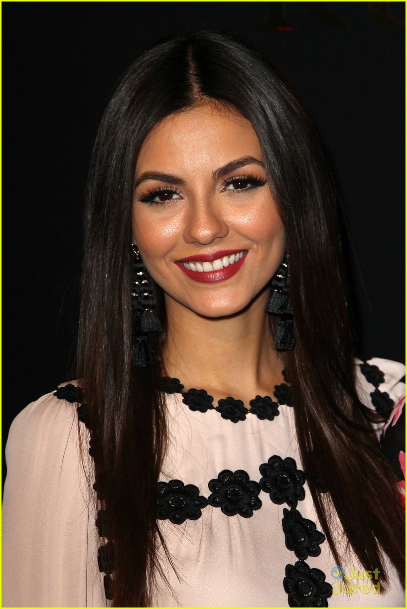 Victoria Justice, Madison Beer & Amanda Steele Hit Their First Fashion ...