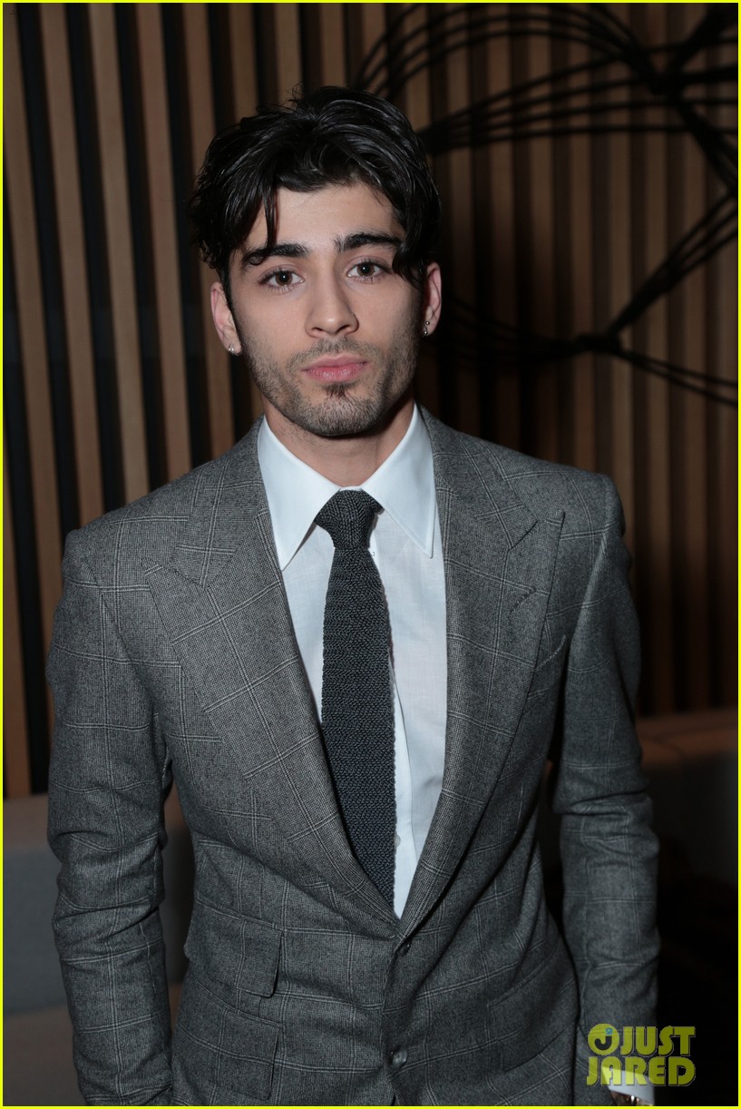 Zayn Malik Looks So Handsome At Fifty Shades Darker Premiere Photo 1066752 Photo Gallery 