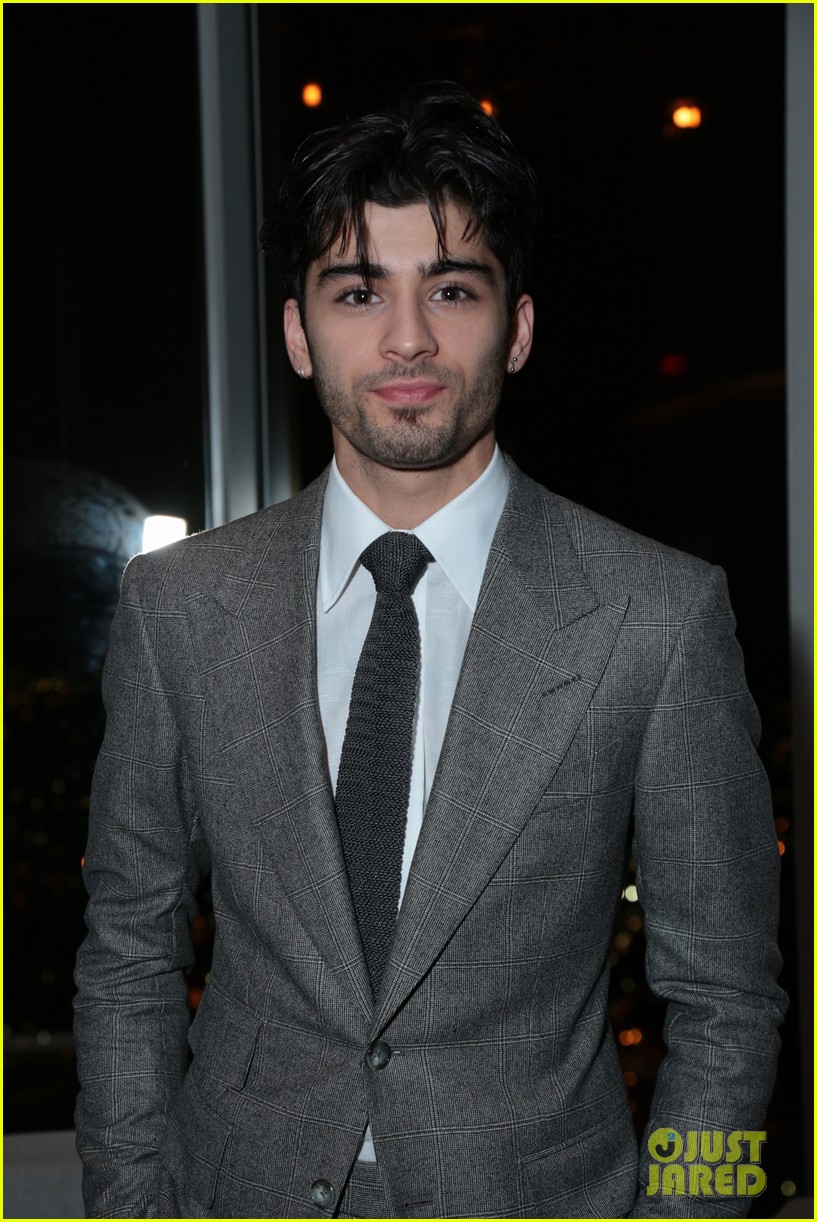 Zayn Malik Looks So Handsome At Fifty Shades Darker Premiere Photo 1066754 Photo Gallery 