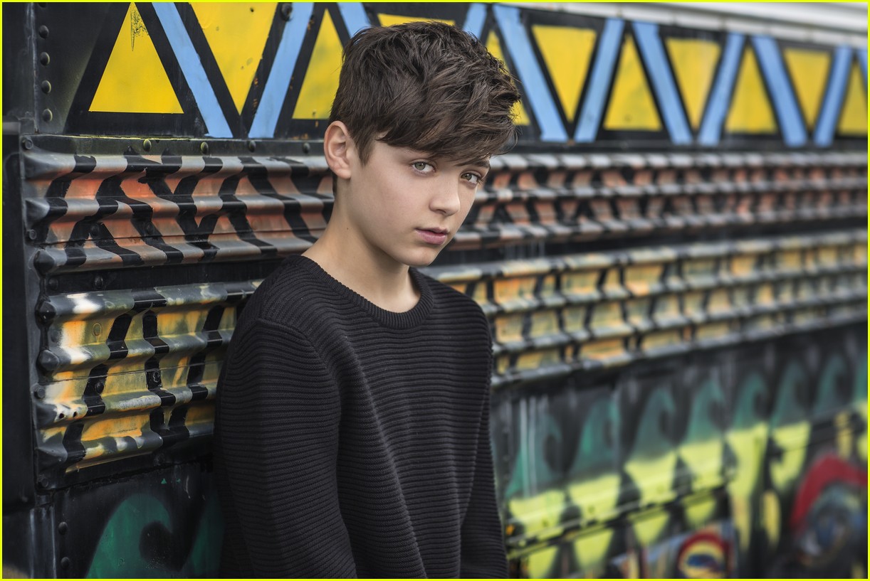 'Andi Mack' Star Asher Angel Shares His Dream Role & More Fun Facts ...