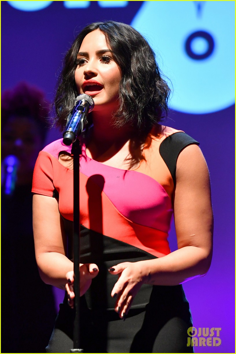 Demi Lovato, Bea Miller, & Leon Else Perform During 'Musicians on Call