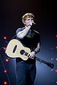 ed sheeran perform live london 05