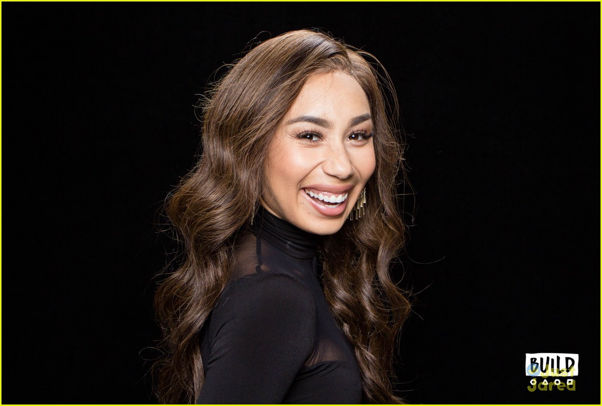 Eva Gutowskis New Youtube Red Series Features All Your Fave Social Stars Photo 1077219 1102