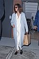selena gomez arrives back in the us after date with the weeknd 03