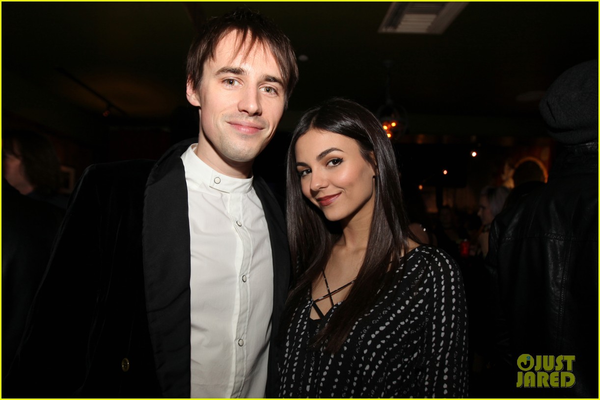 victoria justice reeve carney rock n roll charity 02