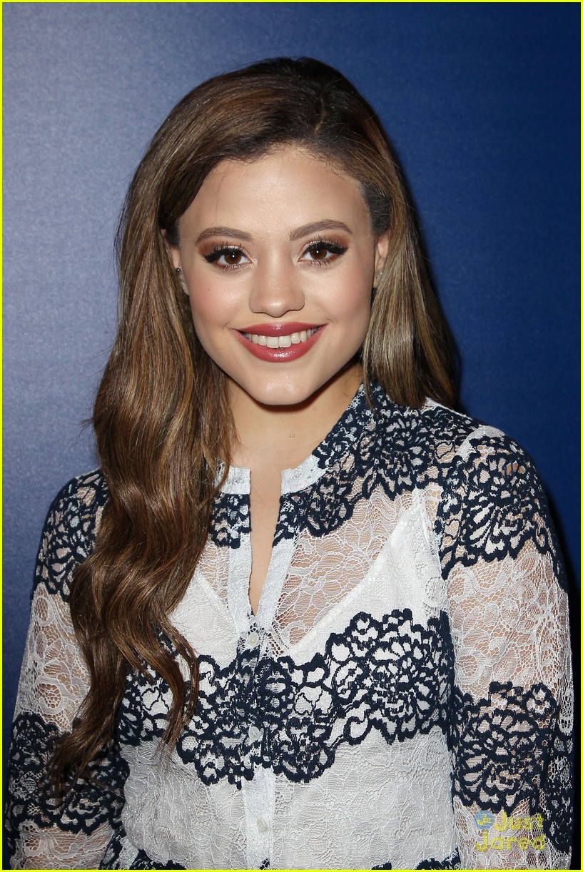 'Descendants' Star Sarah Jeffery Looked Way Too Cute at the 'Shades of ...