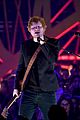 ed sheeran performance iheartradio music awards 2017 08
