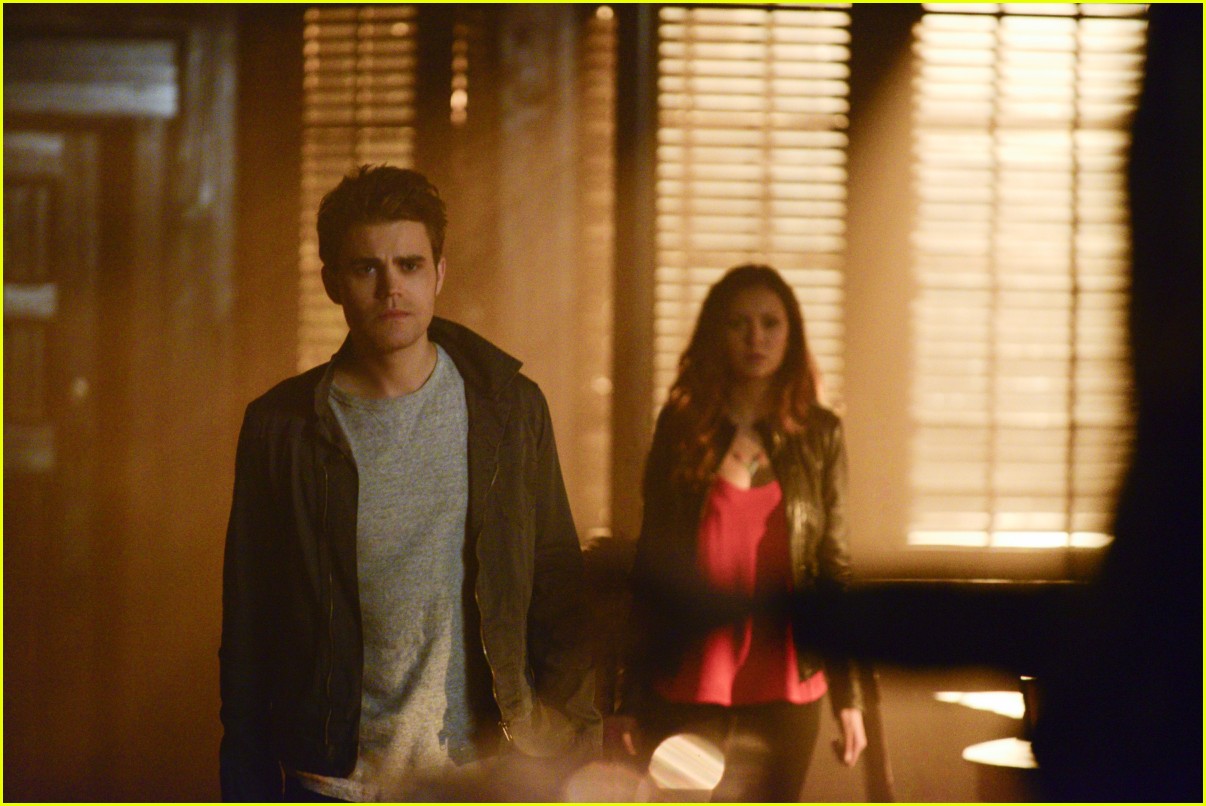 stefan elena vampire diaries finale 03