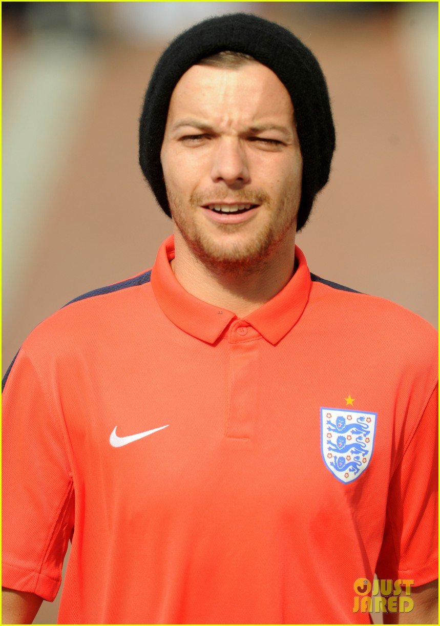 Louis Tomlinson Arrested Lawyer Speaks Out After LAX Incident Photo