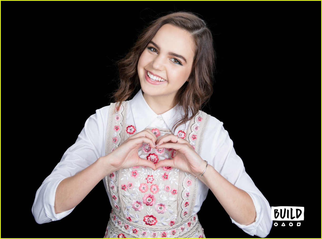 Full Sized Photo Of Bailee Madison Build Series Cowgirls Story Nyc 10 Get Lost In Bailee 