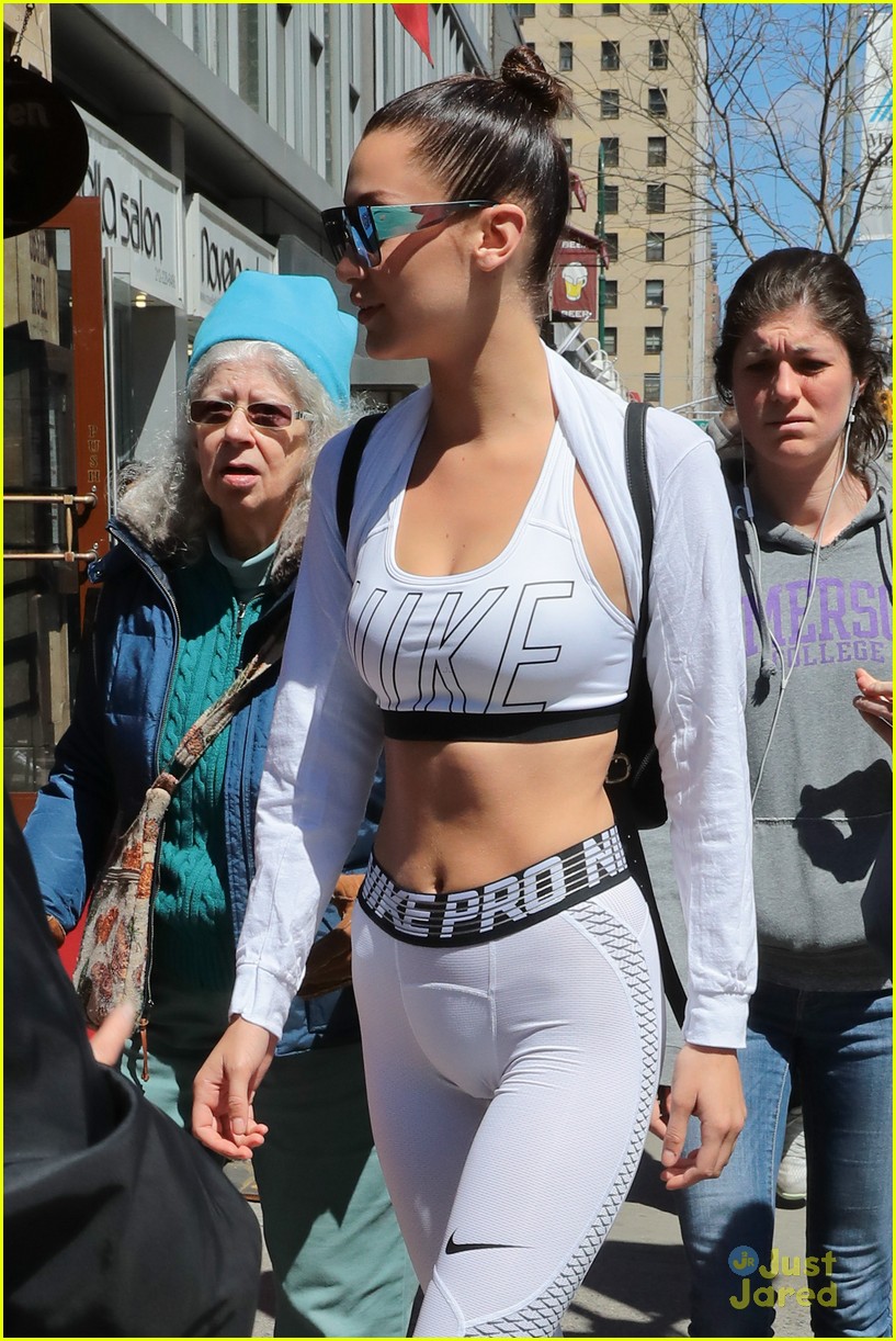 Bella Hadid Opens Up About Her Faith And Reveals She S Proud To Be Muslim Photo 1080199 Photo