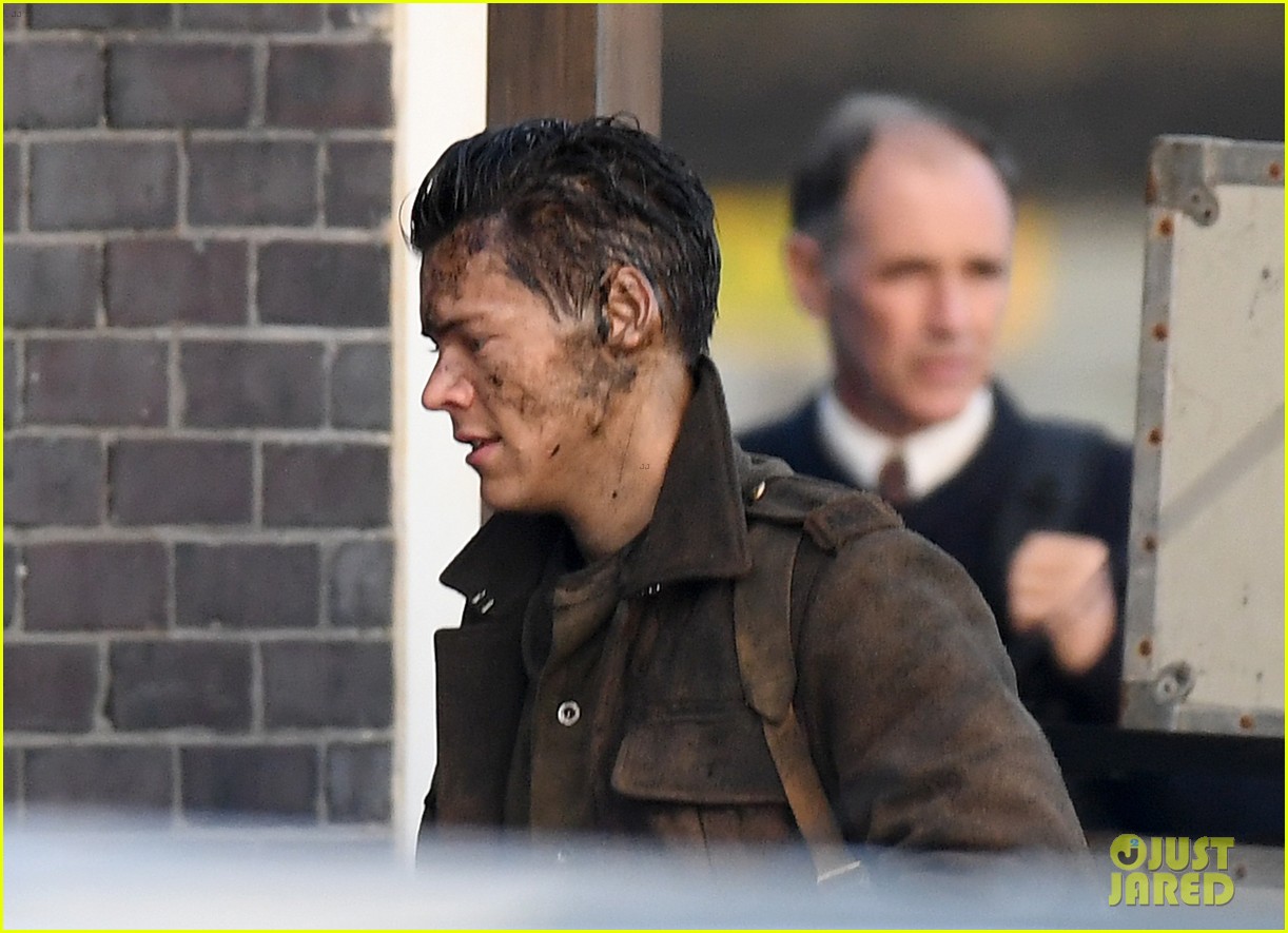 Harry Styles on His Short 'Dunkirk' Haircut: 'It's Very Breezy': Photo  1079912 | Harry Styles, Movies Pictures | Just Jared Jr.