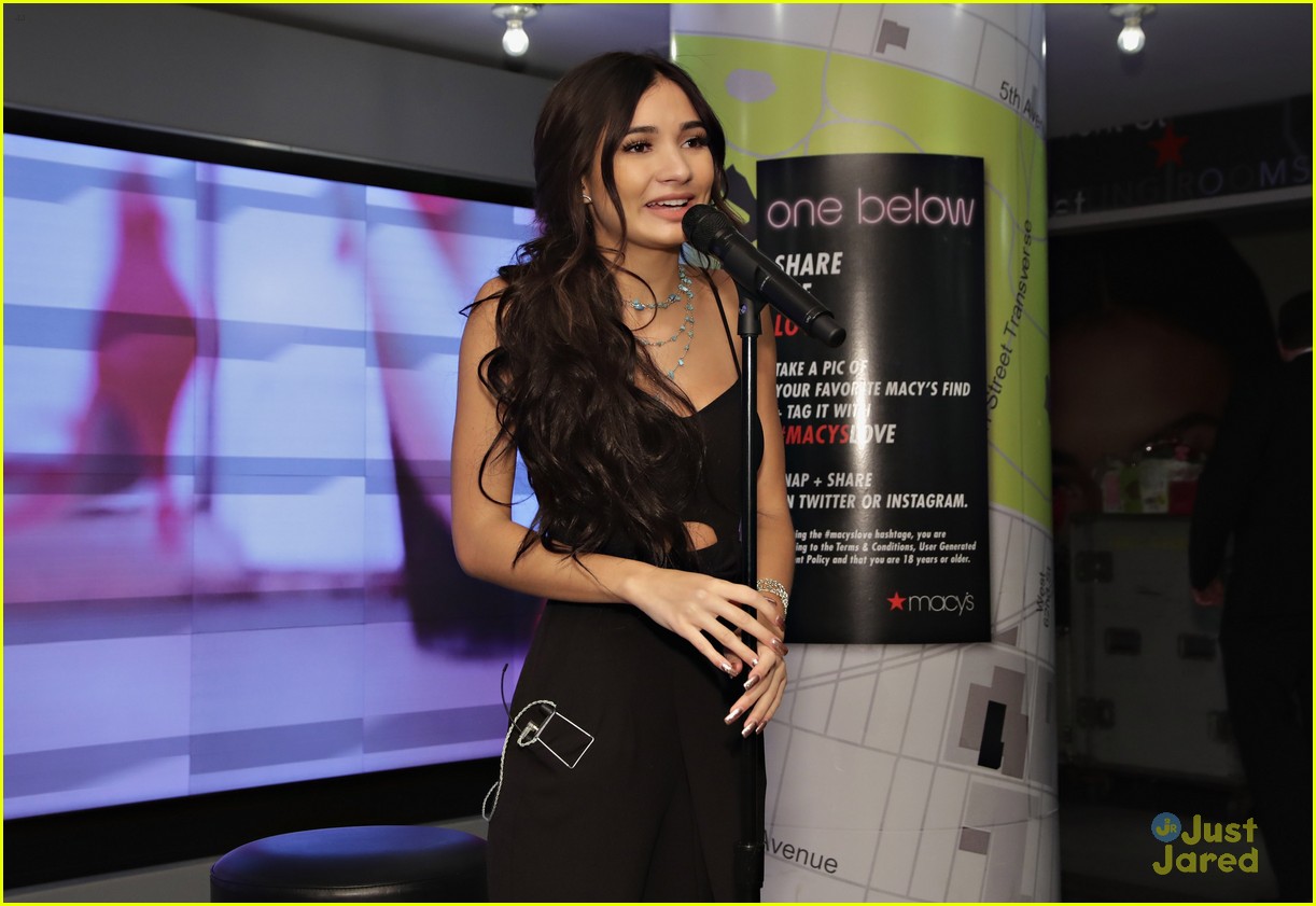 Full Sized Photo Of Pia Mia Dark Hair Material Girl Event 58 Pia Mia Shows Off New Brunette