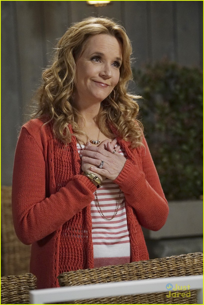 switched series finale pics promos clips 03