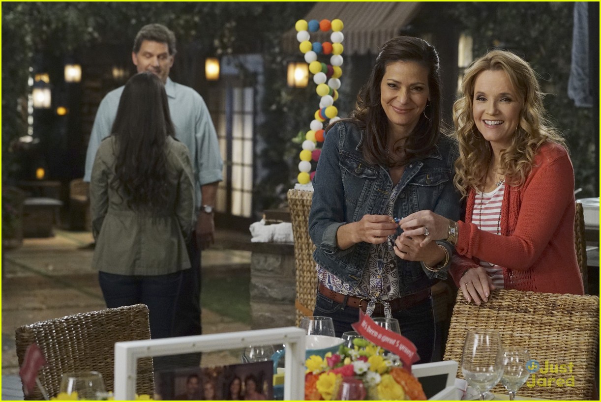 switched series finale pics promos clips 08