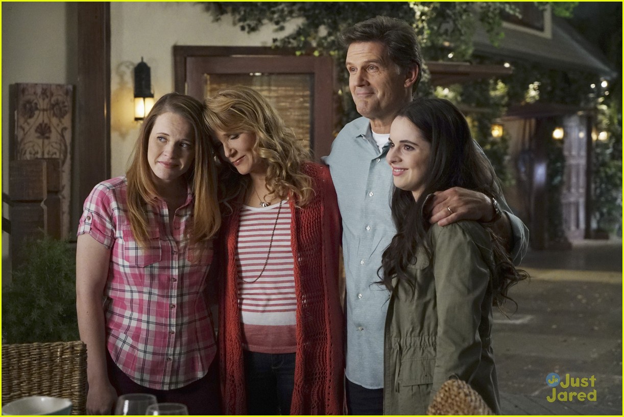 switched series finale pics promos clips 30