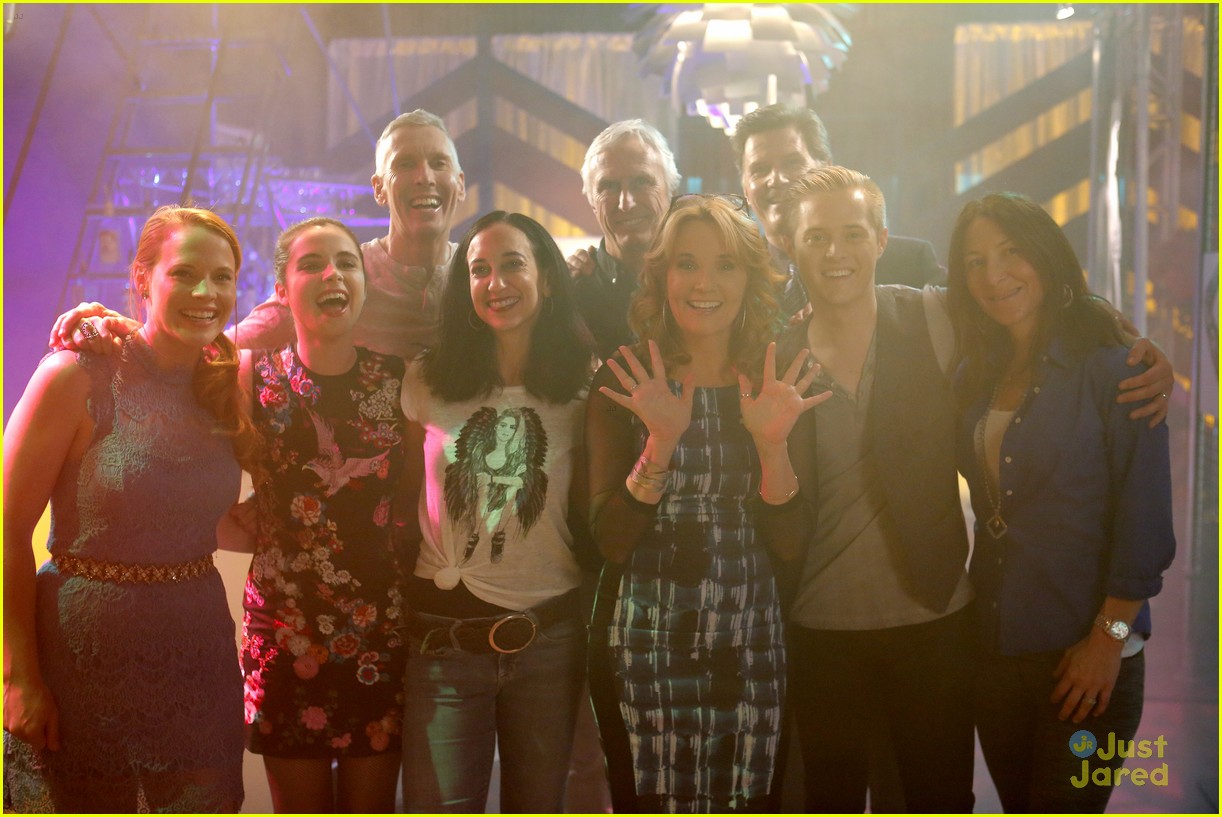 switched series finale pics promos clips 43