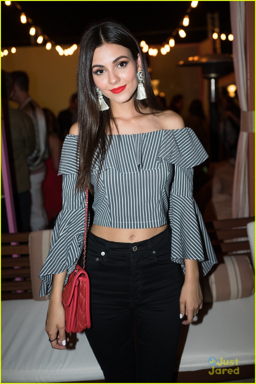Full Sized Photo of sofia carson skai jackson victoria more pop suki