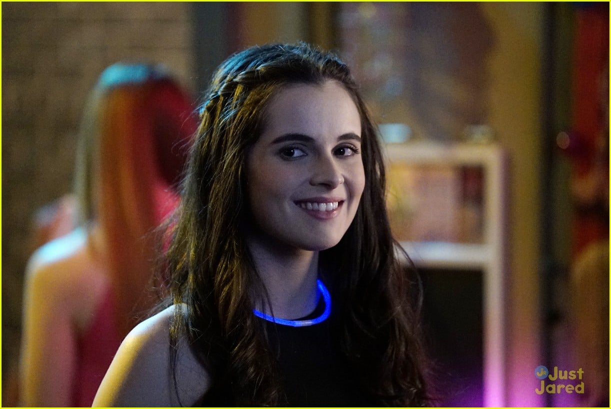 'Switched at Birth' Star Vanessa Marano on The Key To Learning ASL