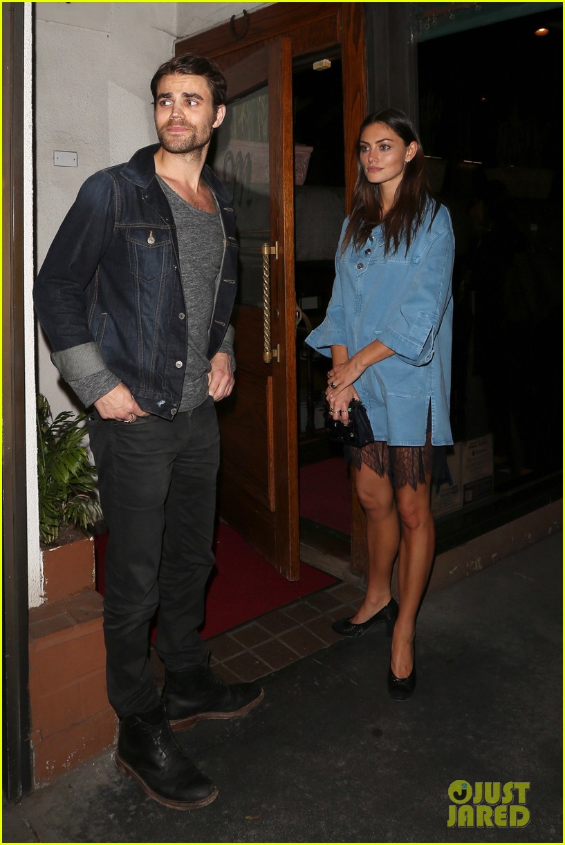 paul wesley and phoebe tonkin 2022