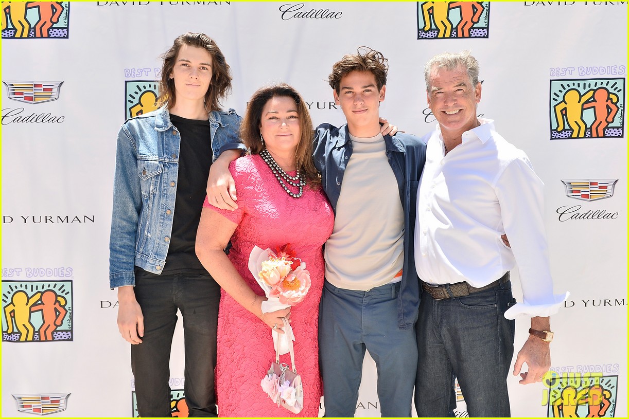 cindy crawford kaia gerber host best buddies mothers day luncheon 13
