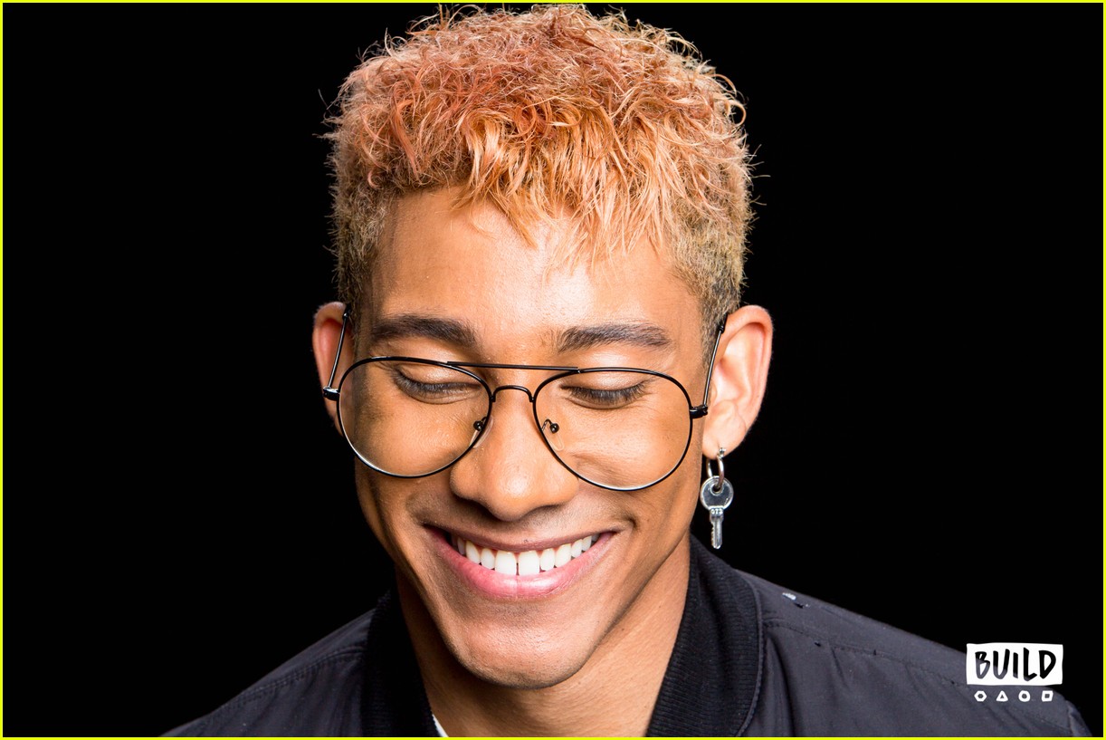 Keiynan Lonsdale divergent