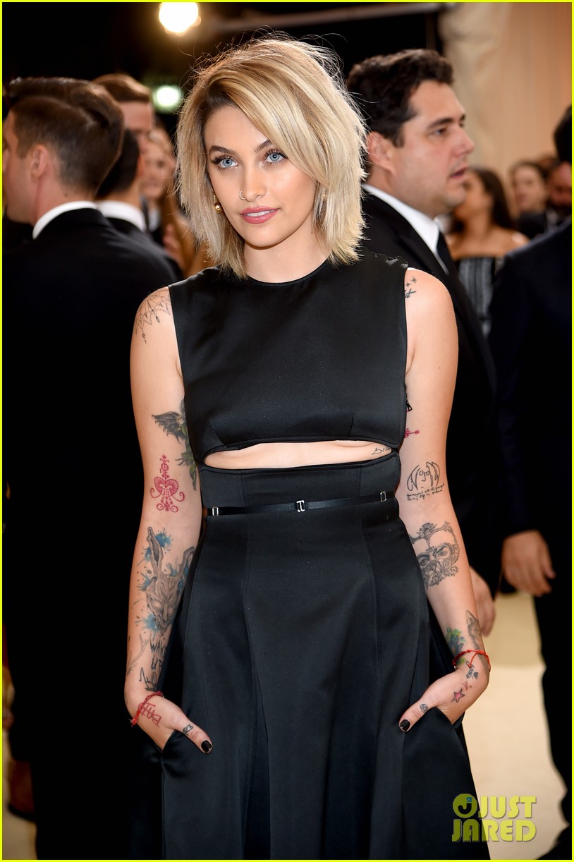 Full Sized Photo of paris jackson first met gala ever 03 | Paris