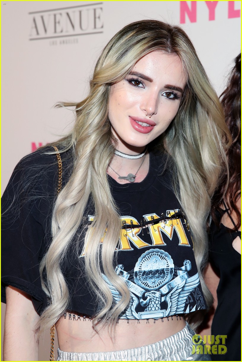 Bella Thorne Debuts New Blonde Hair at Nylon Young Hollywood Party: Photo  1085453 | Bella Thorne, Carter Jenkins, Charlie DePew, Danielle Panabaker,  Emily Robinson, Georgie Flores, Joey King, Keith Powers, Madeline Brewer,