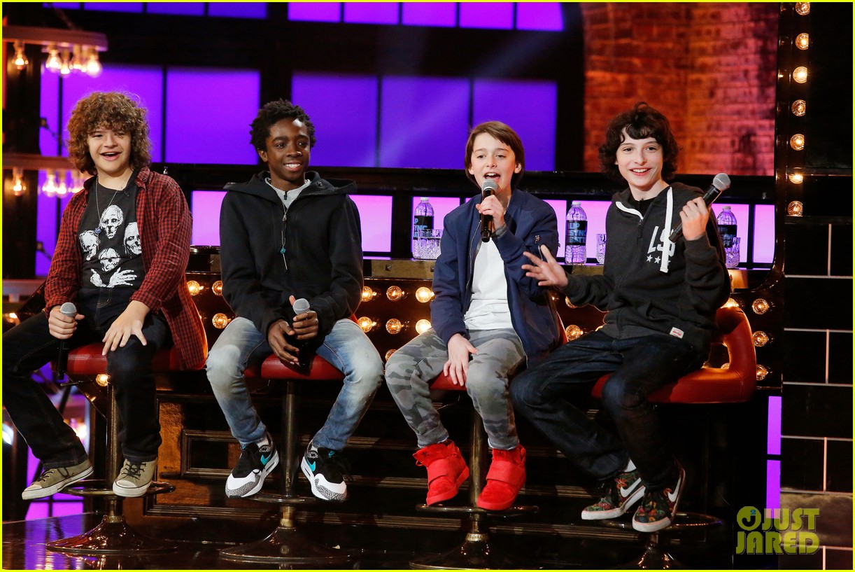 Stranger Things Stars Finn Wolfhard And Caleb Mclaughlin Face Off On Lip Sync Battle Photo 