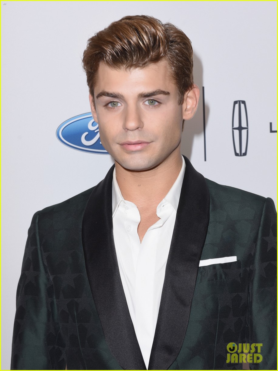 Full Sized Photo of dove cameron garrett clayton reunite at gracie