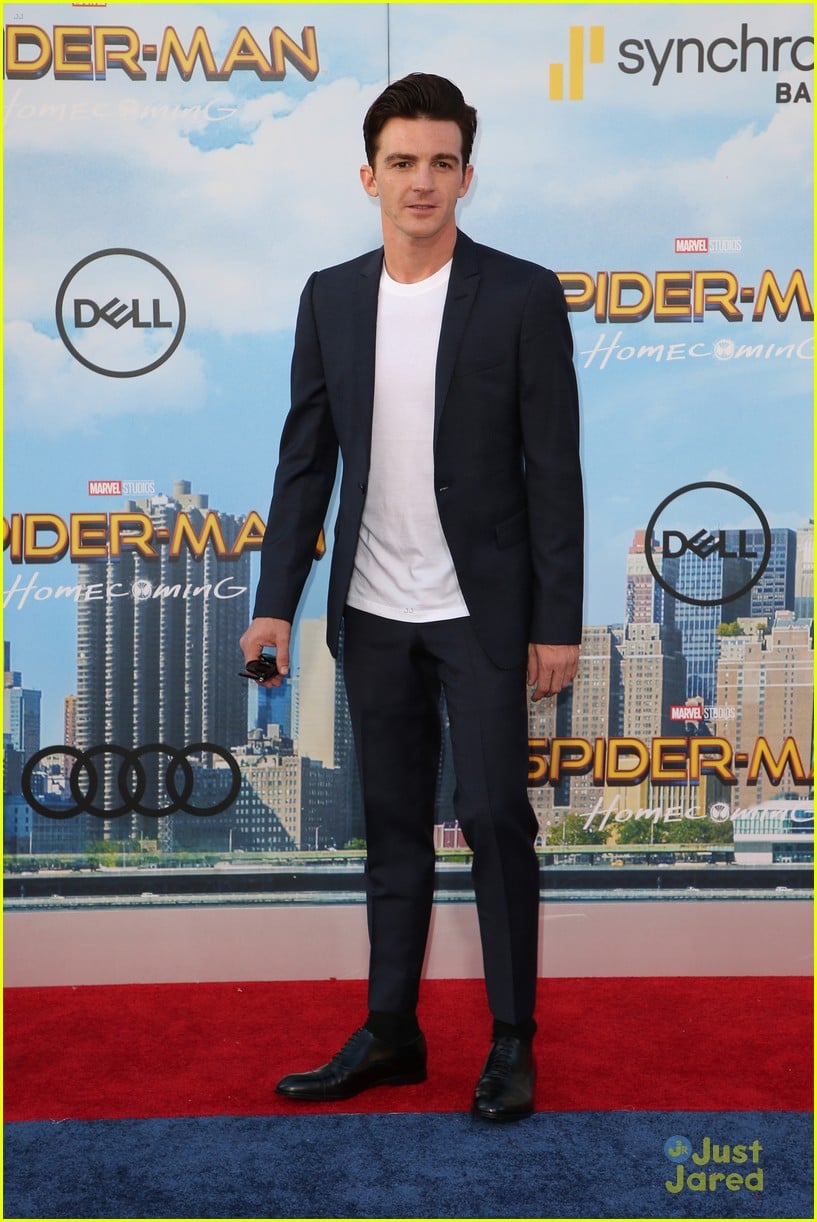 Drake Bell Joins Fellow Spider-Man Tom Holland at 'Spider-Man: Homecoming'  Premiere: Photo 1097128 | Cameron Monaghan, Drake Bell, Ian Harding, Jake  T. Austin, Tom Holland Pictures | Just Jared Jr.