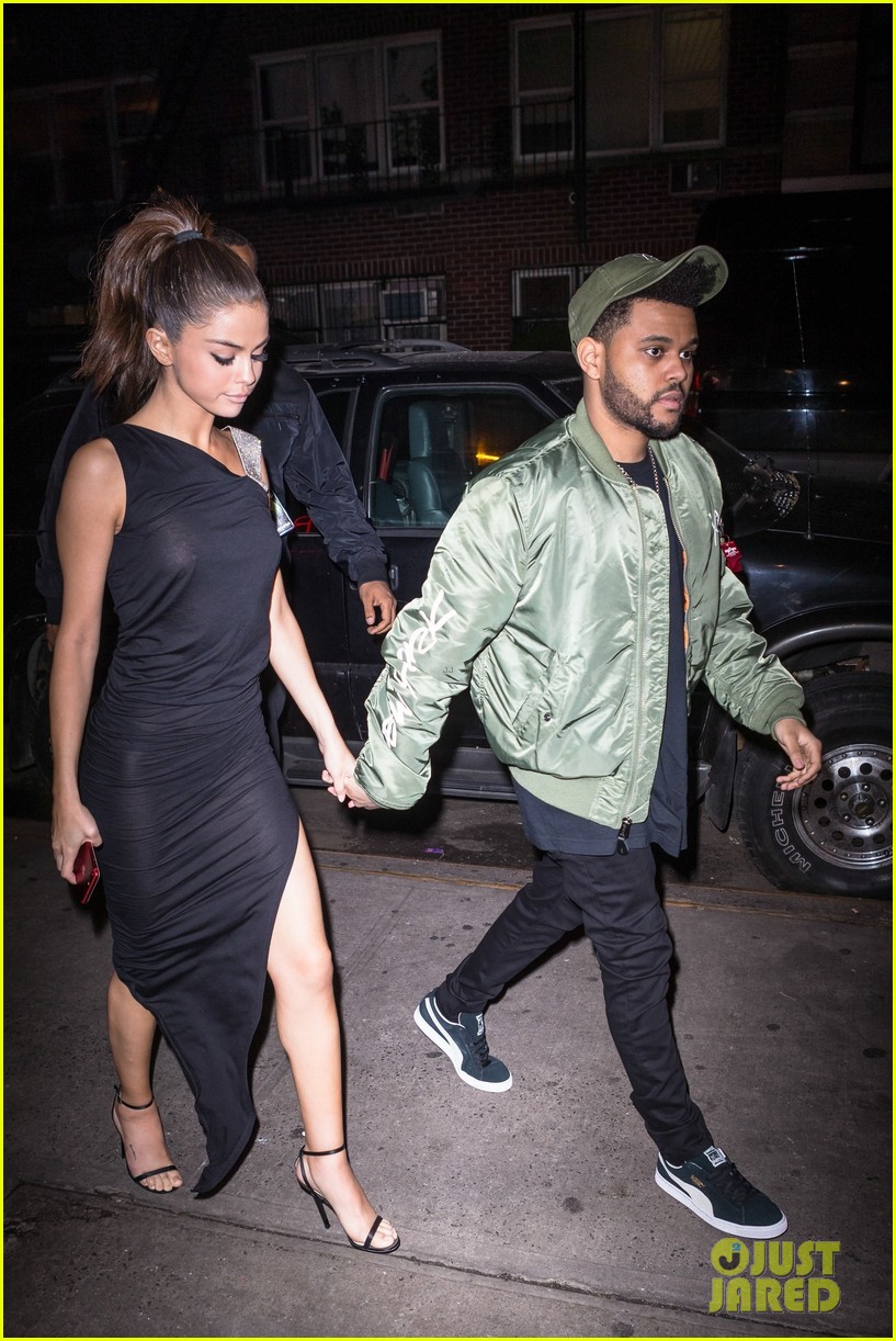Selena Gomez and The Weeknd Hold Hands -- And Match! -- In NYC: Pic!