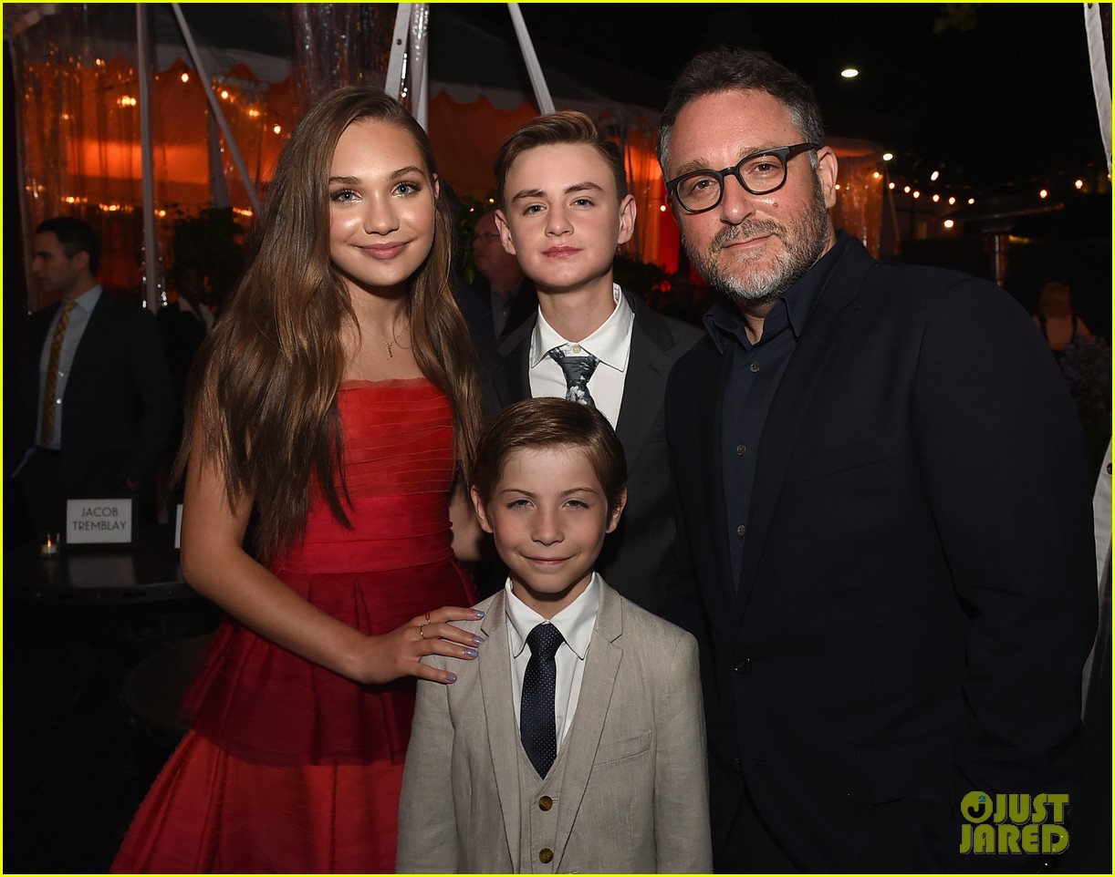 Maddie Ziegler, Jaeden Lieberher, & Jacob Tremblay Team Up for 'Book of ...