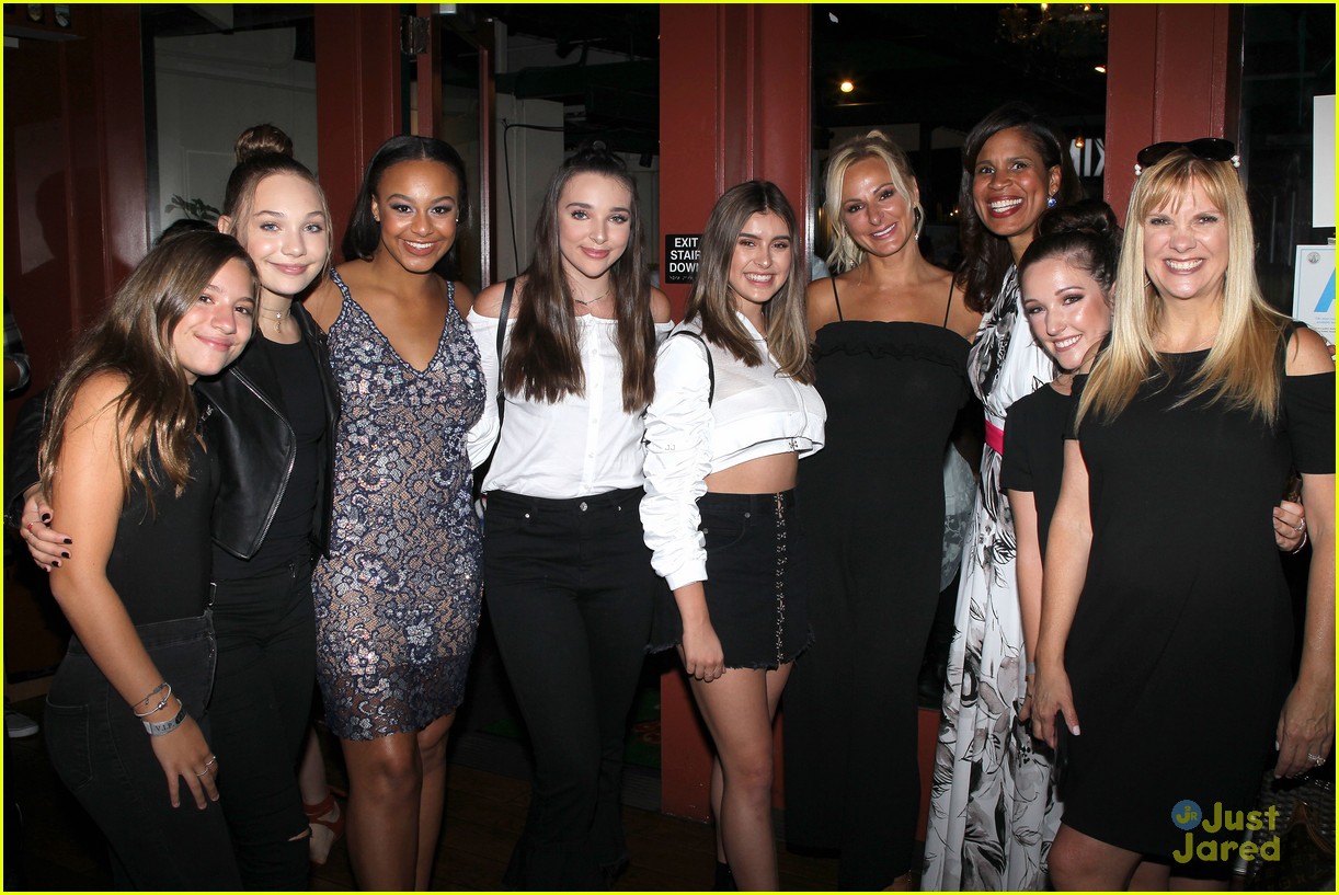 Nia Sioux Celebrates Sweet 16 With 'Dance Moms' Friends in LA | Photo