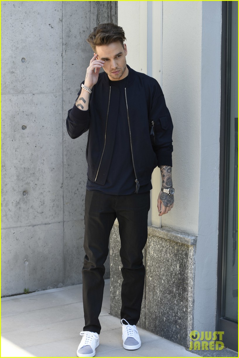 Full Sized Photo of liam payne milan fashion week 03 | Liam Payne Looks ...