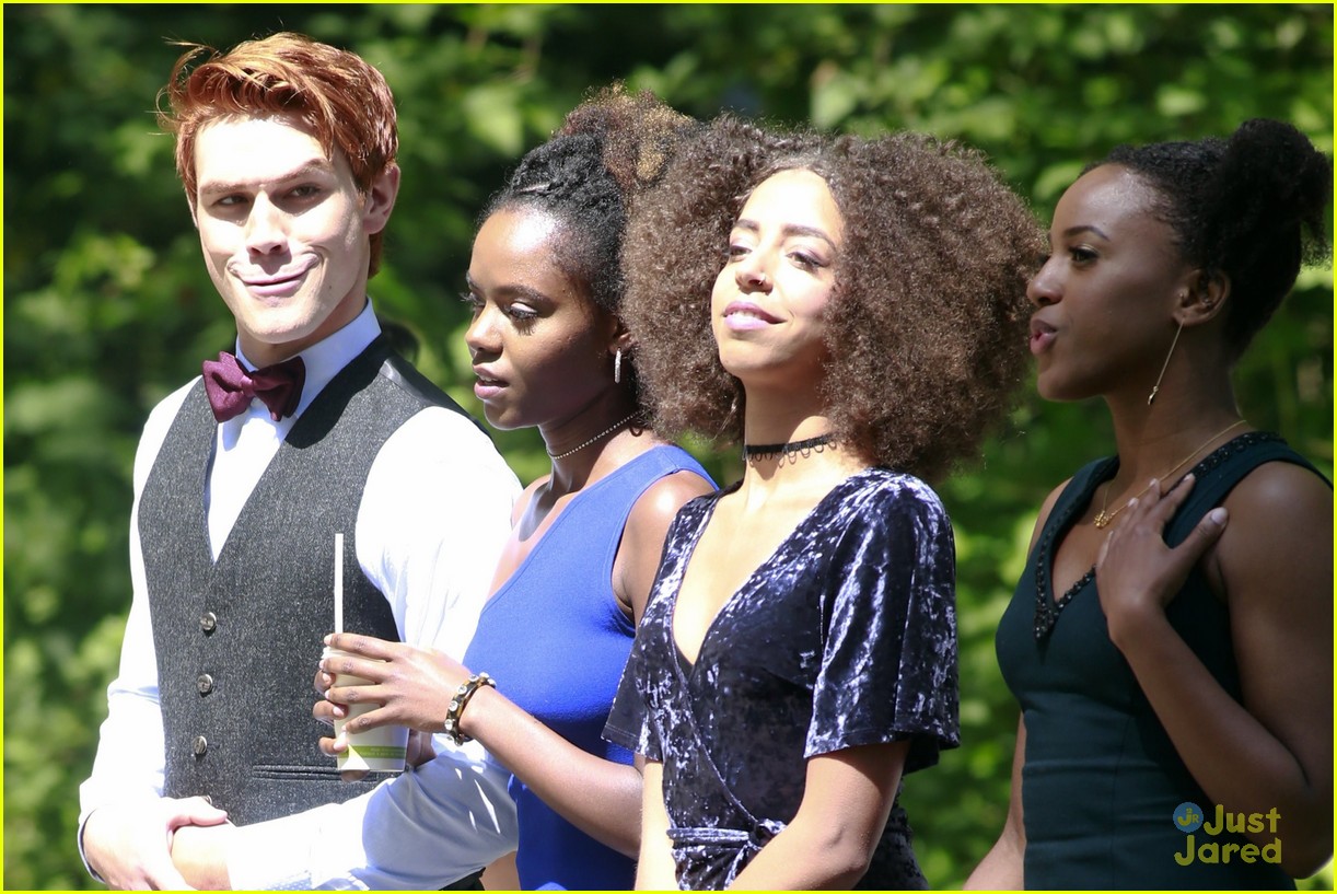 'Riverdale' Films Wedding Scene Who's Getting Married?! (Spoilers