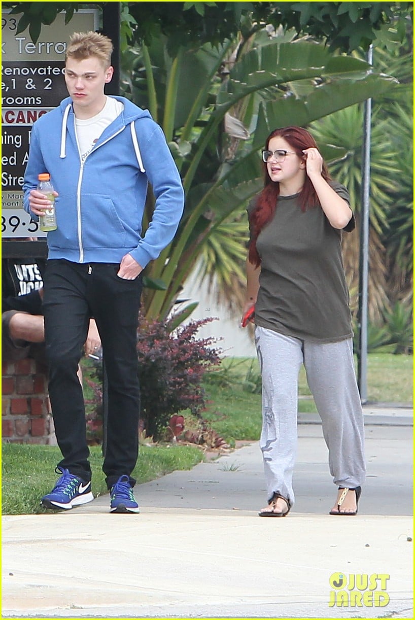 Ariel Winter's Boyfriend Levi Meaden Gave Her the Sweet Surprise