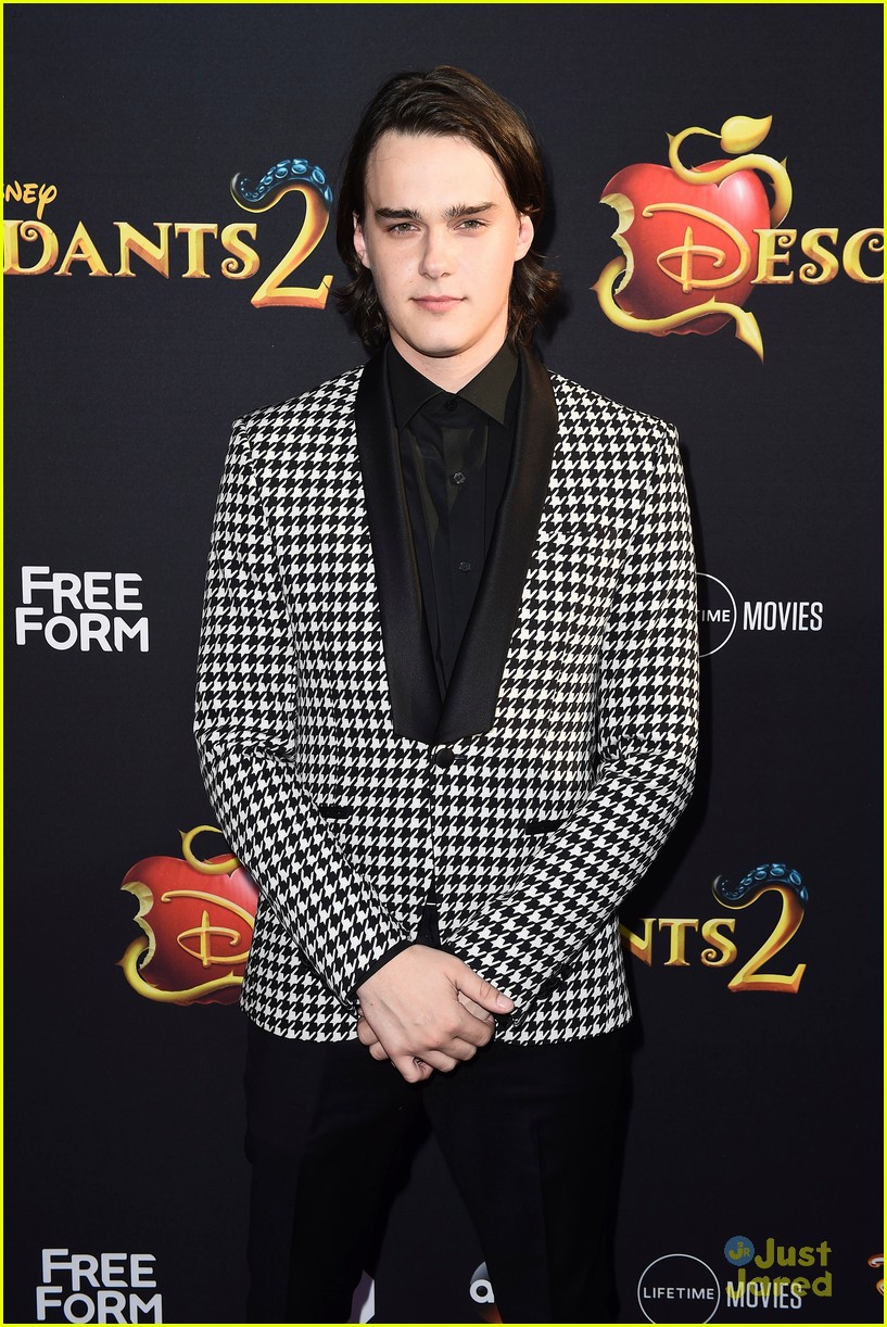 Interview: Jedidiah Goodacre Talks 'Descendants' - Exclusive