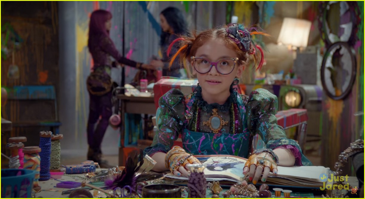 Full Sized Photo of anna cathcart d2 bts special caps 03 | ‘Descendants