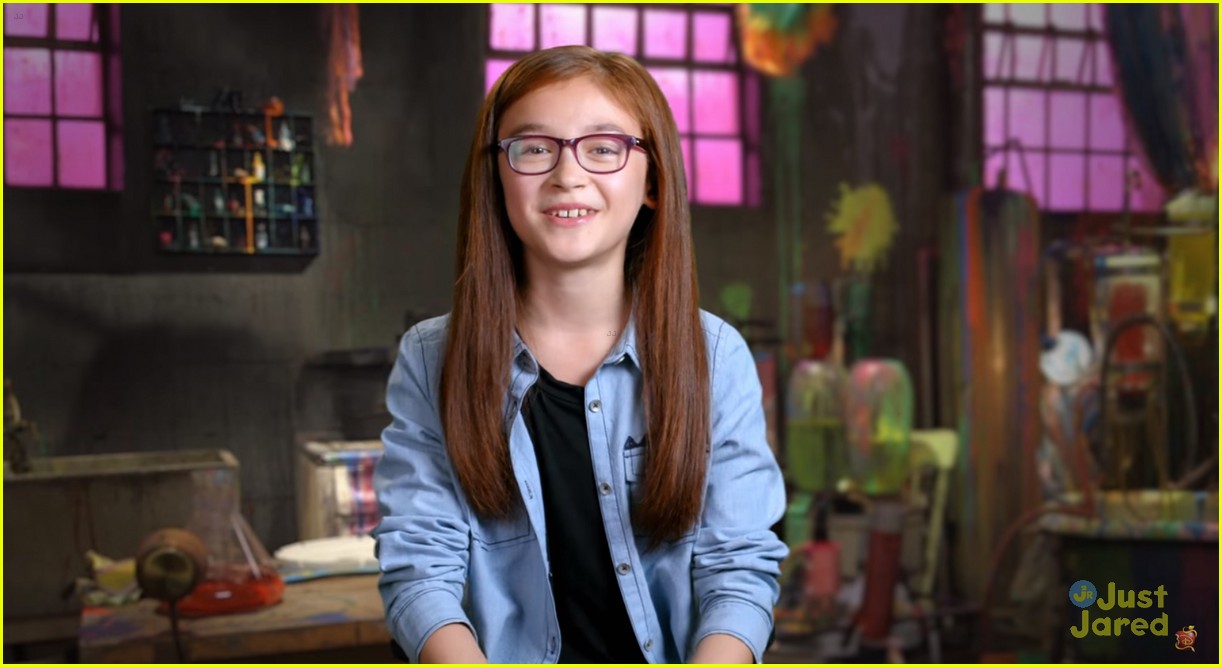 Full Sized Photo of anna cathcart d2 bts special caps 32 | &lsquo;Descendants