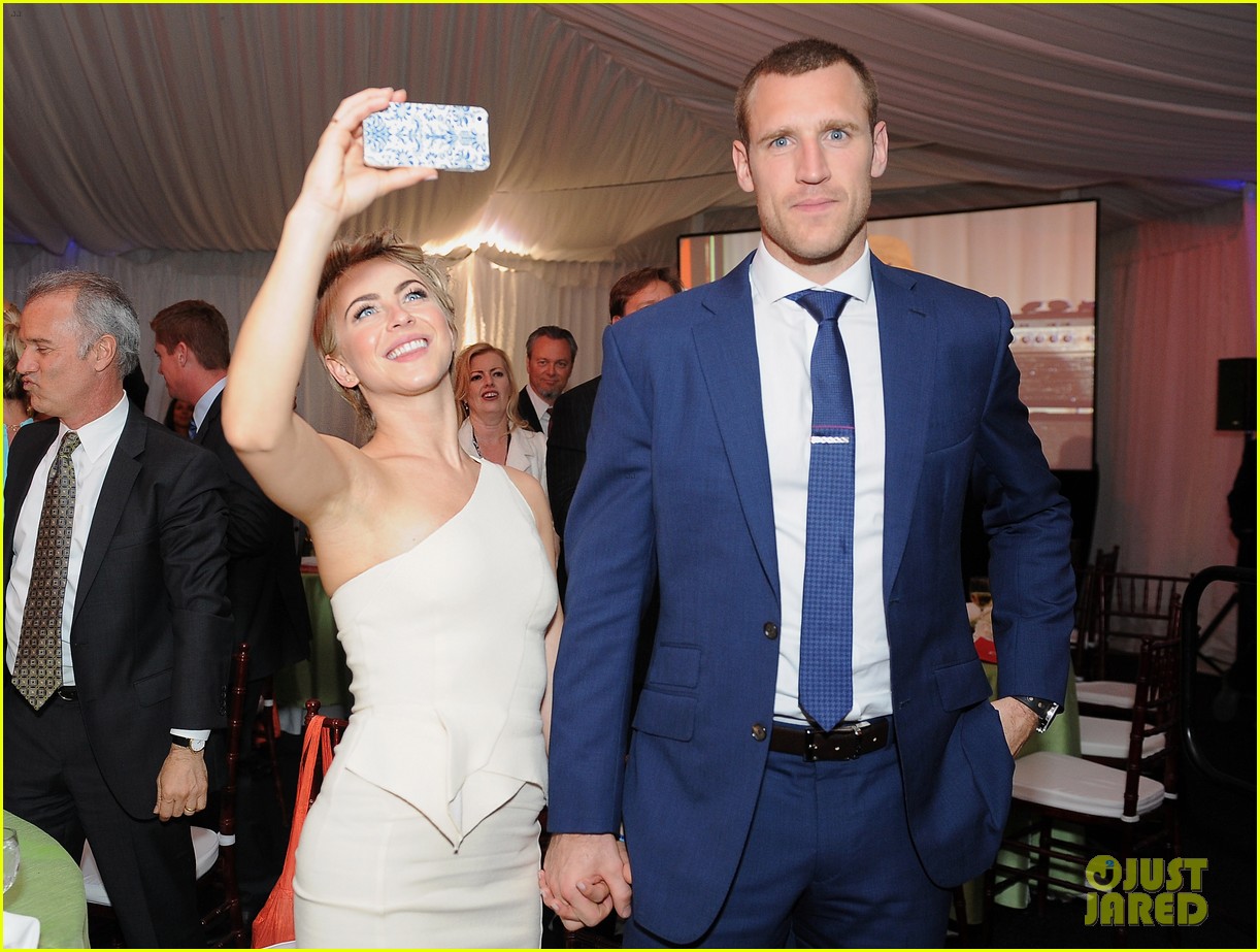 Julianne Hough And Brooks Laich Are Married Photo 1098349 Photo Gallery Just Jared Jr 9746