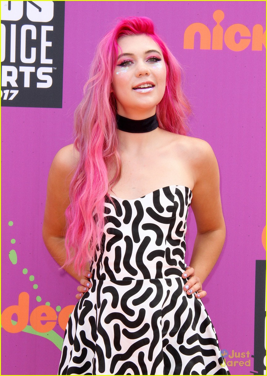 Full Sized Photo Of Laurdiy Alex Wasabi Jessie Paege Kcs Social Stars Laurdiy Alex Wasabi