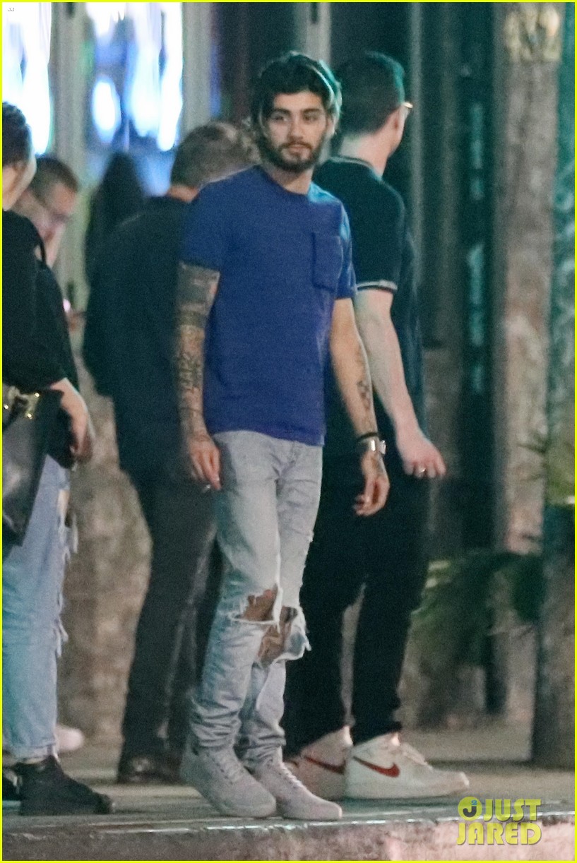 Zayn Malik Reveals He Slept On The Floor For Six Months After Moving To La Video Photo 