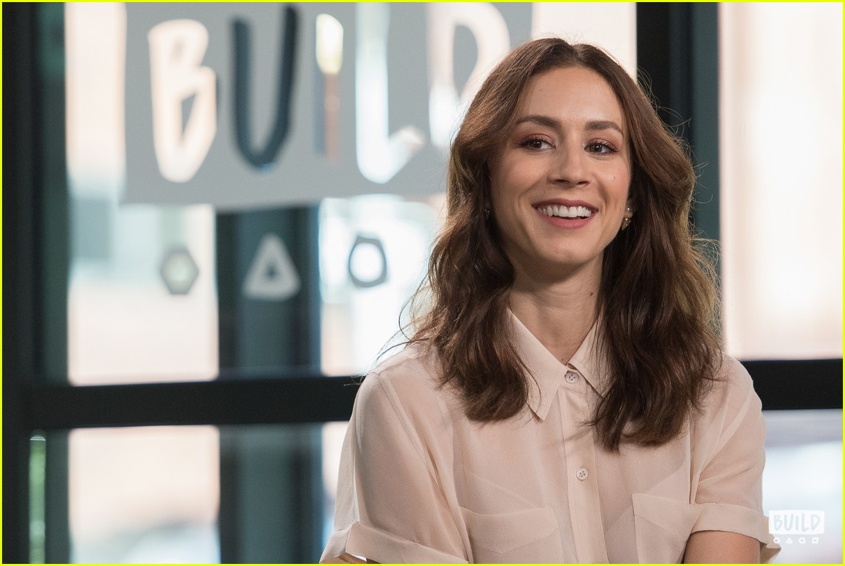 troian bellisario ed convo build series 02