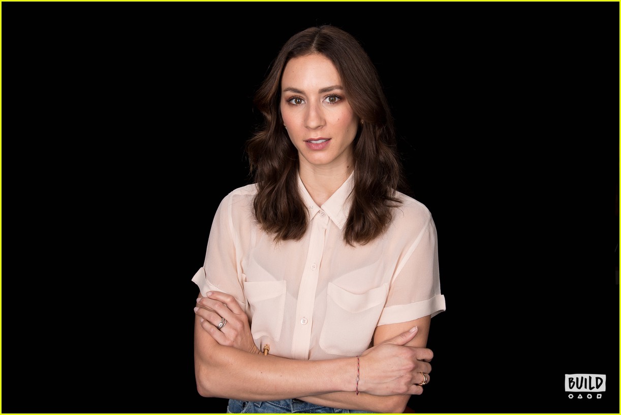 troian bellisario ed convo build series 08